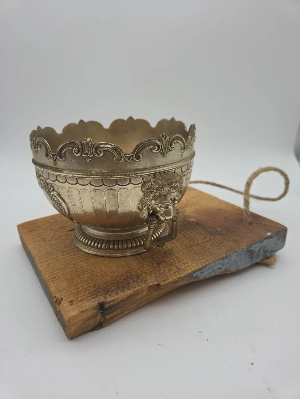 Vintage Victorian Silver Plated Monteith Bowl Lion Head Corbell